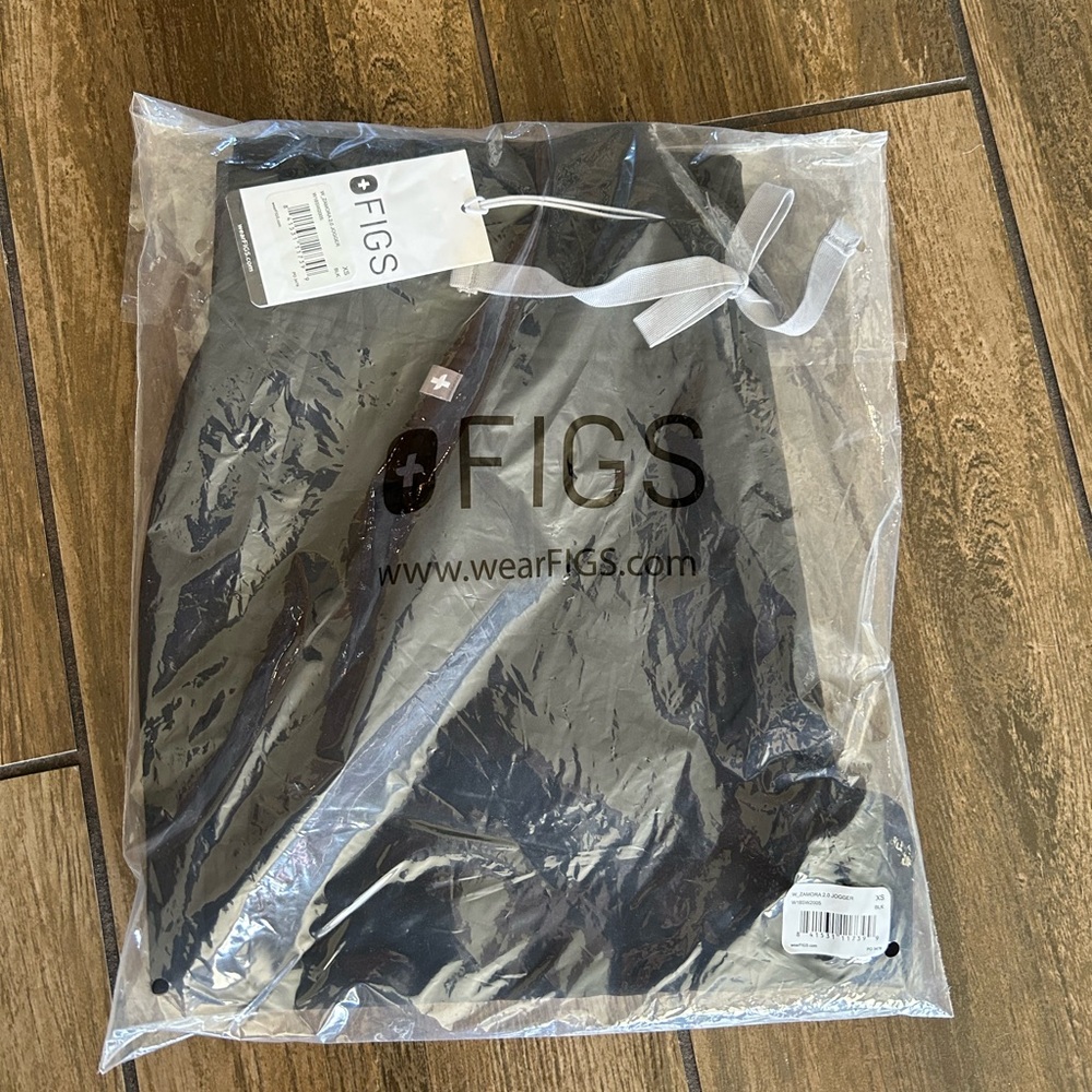 Brand new with tags in original packaging as displayed in photo.